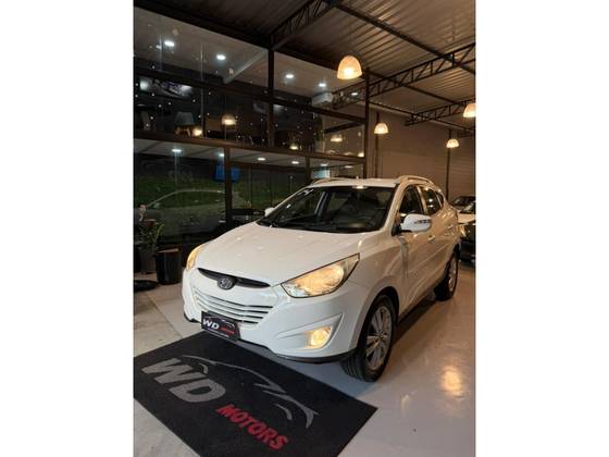 HYUNDAI IX35 2.0 MPI 4X2 16V FLEX 4P AUTOMÁTICO HYUNDAI IX35 2.0 MPI 4X2 16V FLEX 4P AUTOMÁTICO